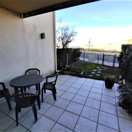 Front De - 8150 Appartement *