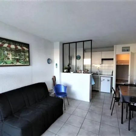 Front De - 8150 Appartement *