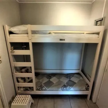 Front De - 8150